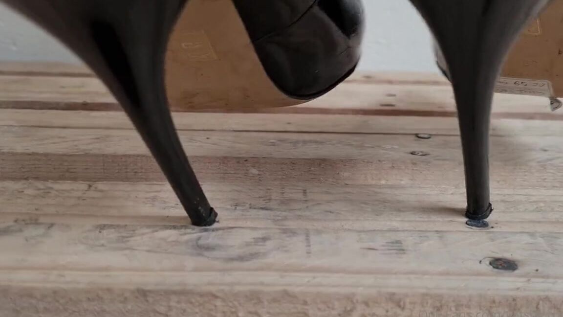 Kats Worn Heels Nicknamed Katswornheels Onlyfans Black On Tops Next