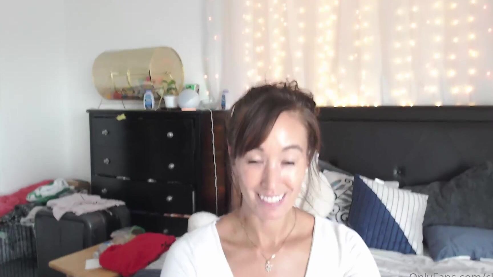 Clca69 3275477119 06 28 2024 Dancing Teasing In Heels And Blowing