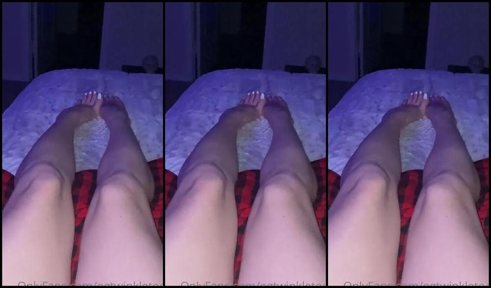 Waifu Jess Nicknamed Waifufeetmilkog Onlyfans Sweet Dreams 15