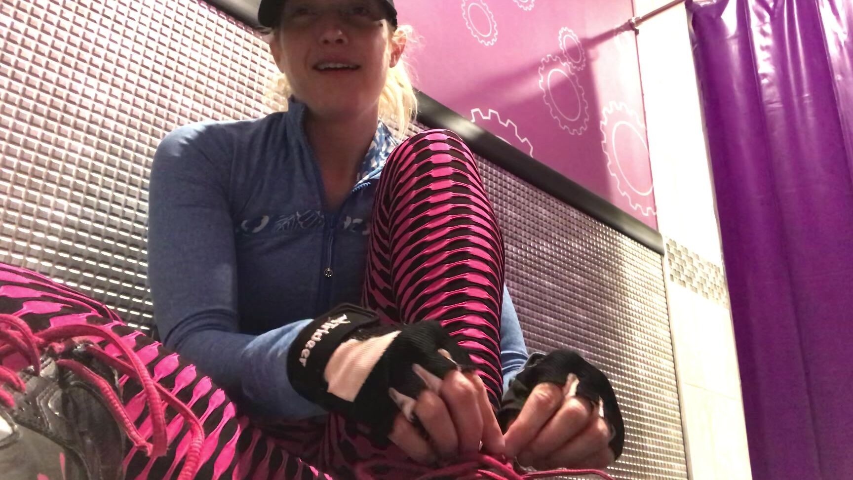 "Paula1817" feet, goddess worship, long toes, sfw, toe fetish, toenail fetish post workout toenail clipping manyvids