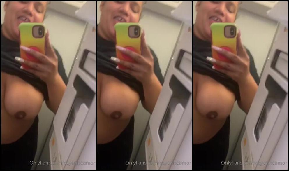 Cayenneamor Played With My Pussy In The Airplane Bathroom