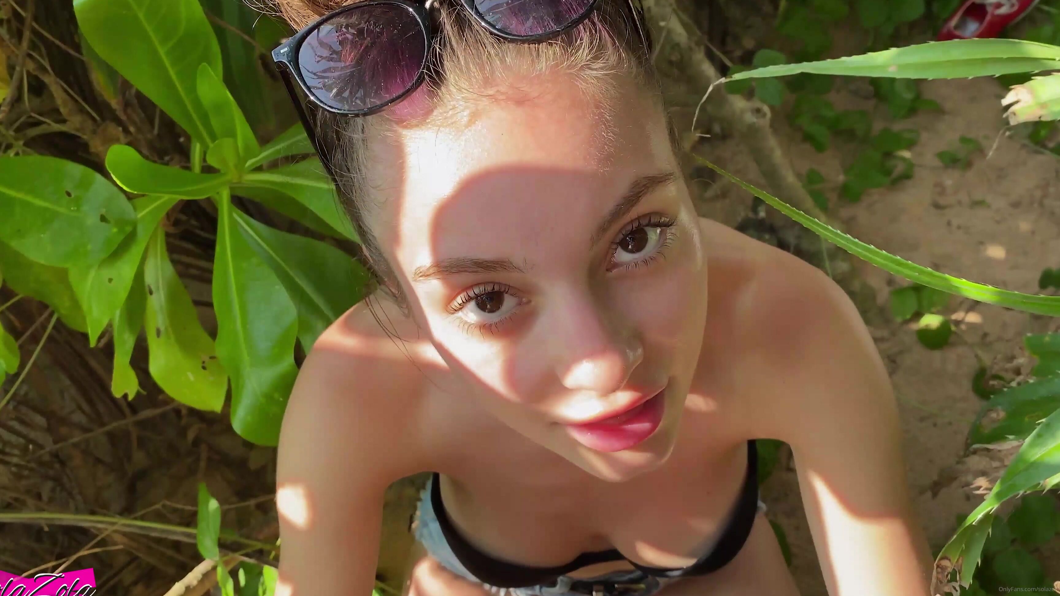 solazola-22-02-2020-157827042-what-happens-if-people-do-not-understand-your-hints-then-need-to-act-more-persistently