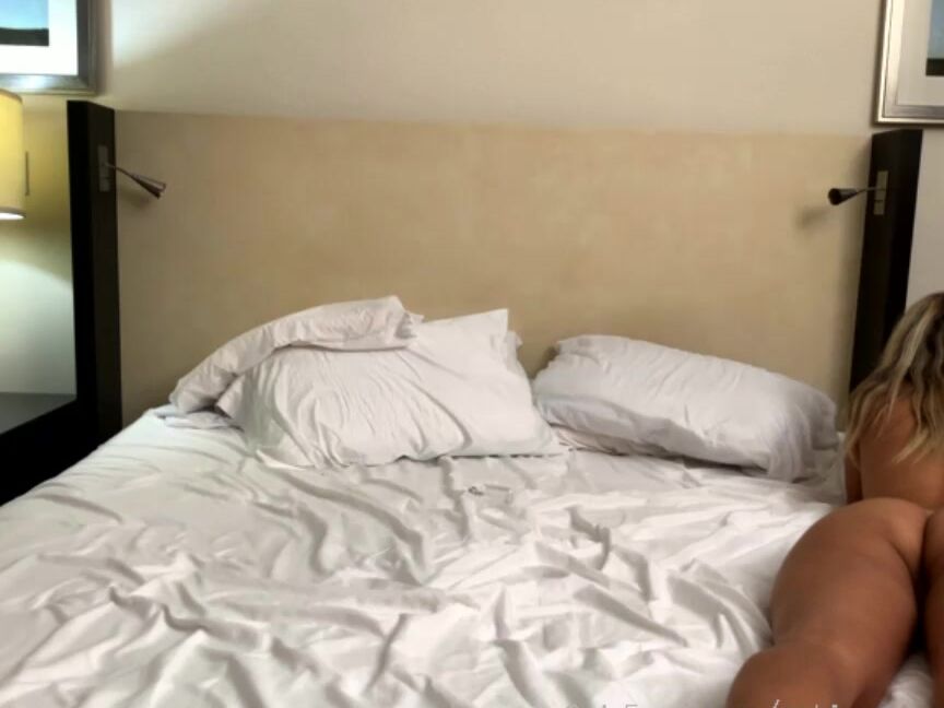 Nybisexcouple Stream Started At Am Livestreaming With Thebaddyprincess