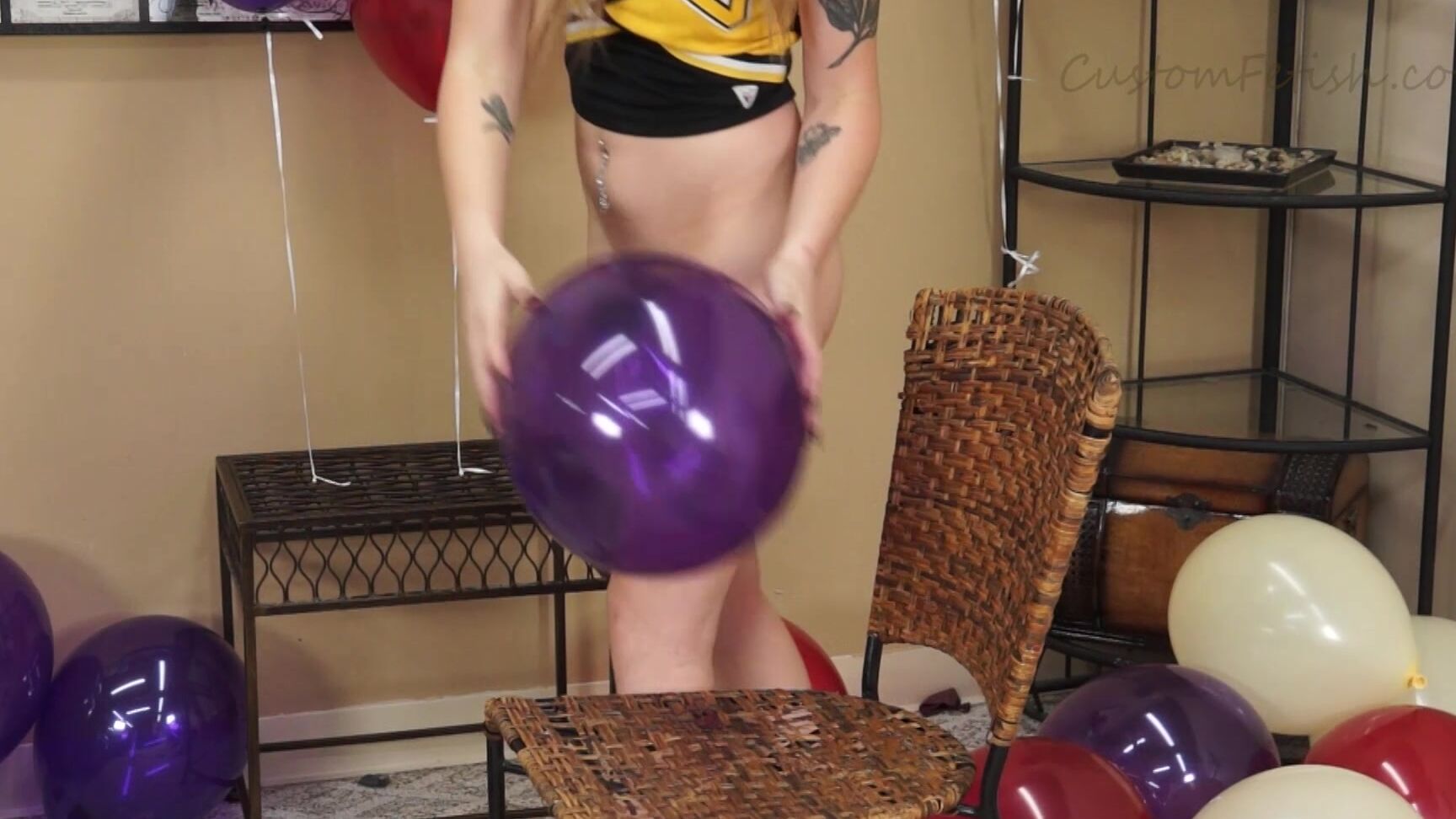Custom Fetish Mollys Balloon Cheer Sit Pop