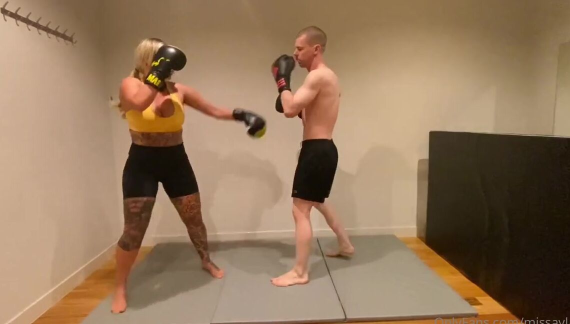 Miss Ayla Reid Nicknamed Missaylareid 03 05 2022 Onlyfans Video I Go 3 Rounds Of Boxing With Kane Vision Amp Clearly Beat His Ass