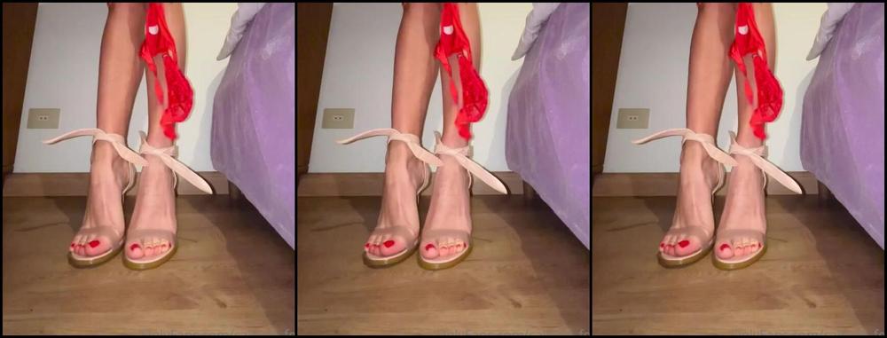 Caliupe Feet Nicknamed Caliupe Feet Foot Fetish 07 18 2023 Onlyfans Video Agora Vou Pro Banho