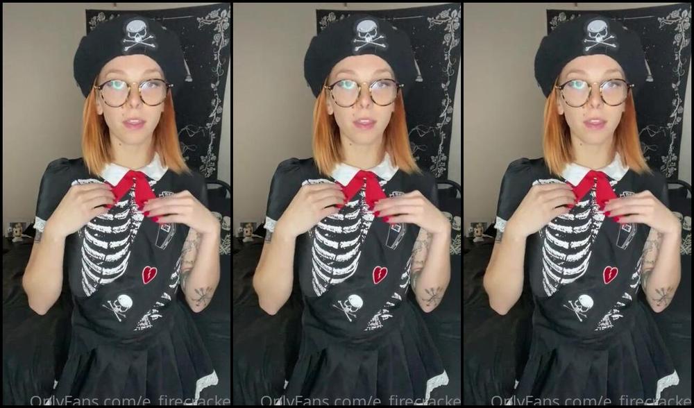 Electric Elizab3Th 2219827414 09 16 2021 Naughty Girl Scout Walks Up To Your Door Like This Would You Eat Her Cookie Comment