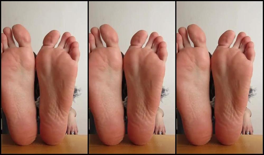 Neolasoles Nicknamed Neolasoles Onlyfans Comparison To A Regular Wallet P Any Suggestions What I Should Compare My Feet
