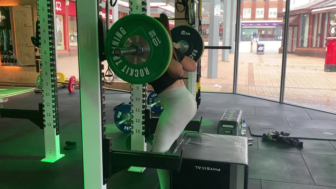 Mistress Sahara Nicknamed Noirsahara Onlyfans Video I Like Things In Large Heavy Amounts That S Why I Love Bbc U Pathetic Pindcks Premium