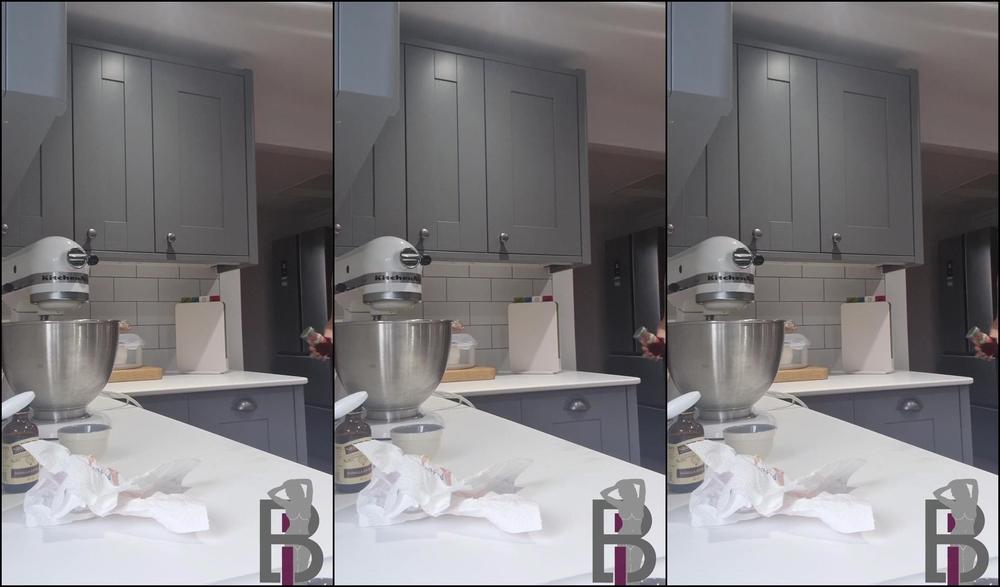 Belle Lou Apparently I Had To Decorate The One I Made Pah The Unicorn One Was Still Better