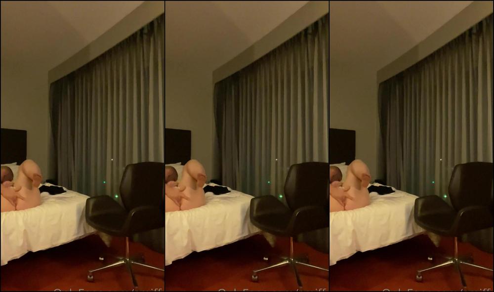 Sxphiemxi 2354579544 02 06 2022 Fly On The Wall From Our Night At The Hotel After Drinks