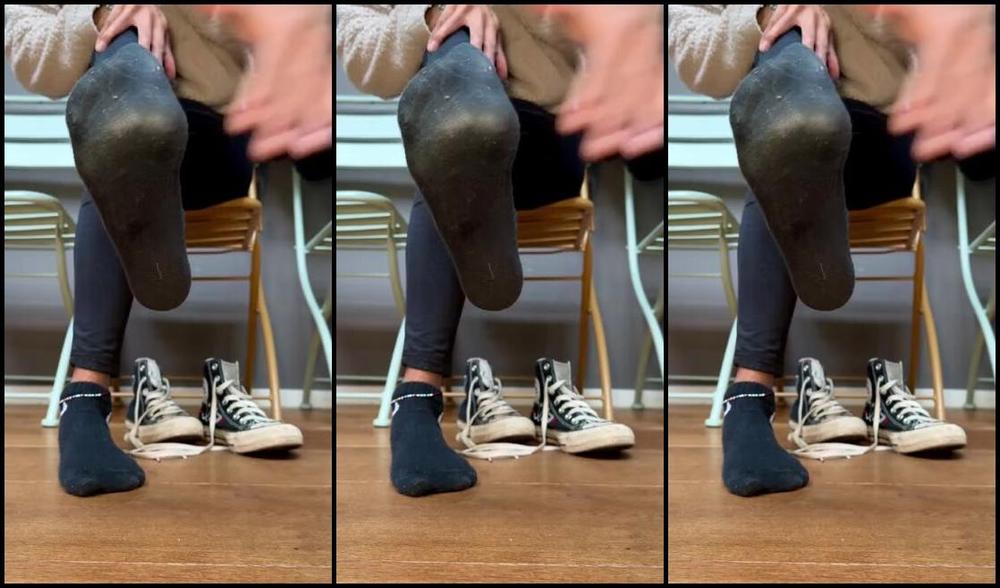 Stillsinning Nicknamed Stillsinning Onlyfans Come And Lick Them They Are So Dirty