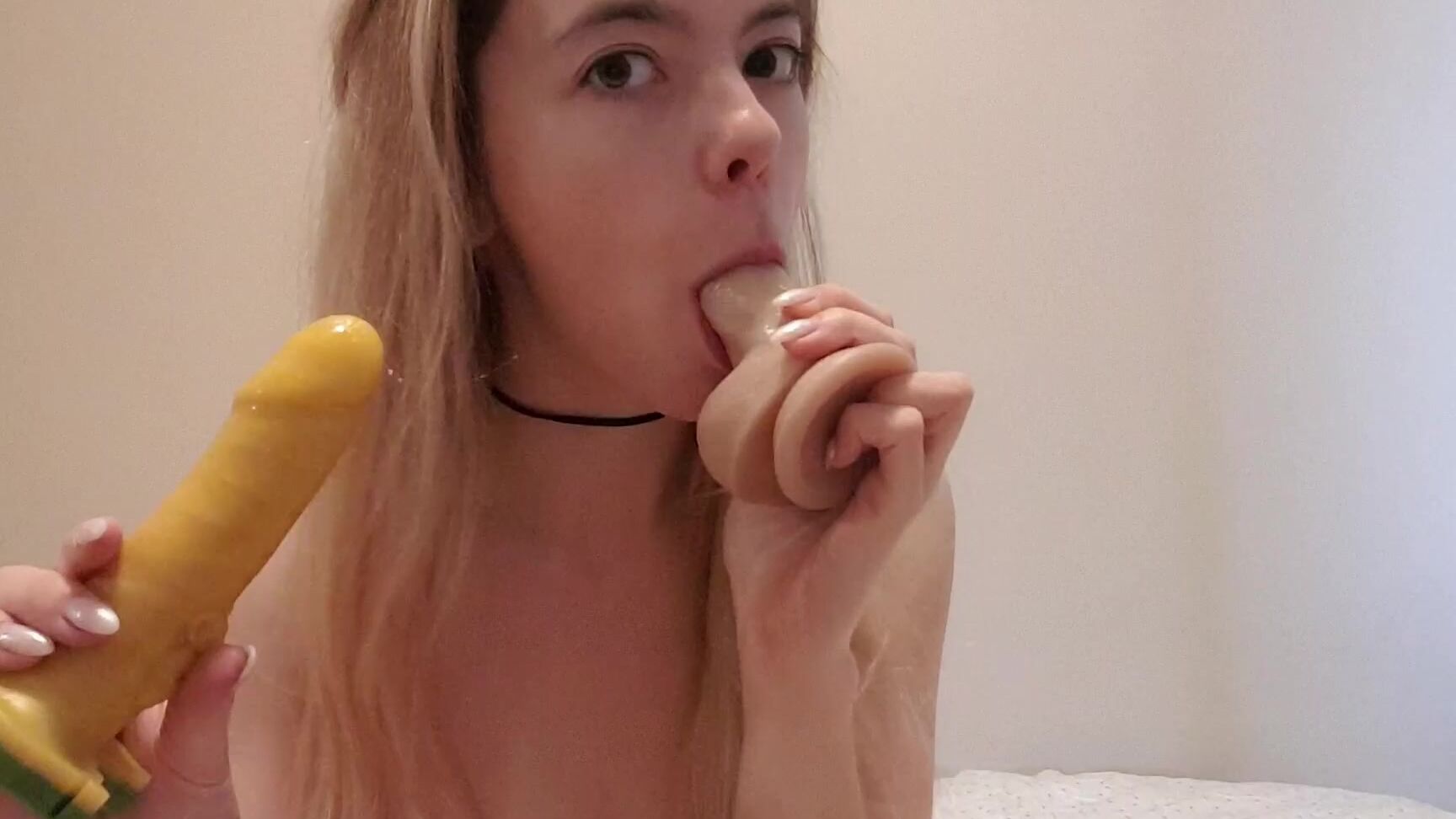 Linaroselina Sucking Cocks