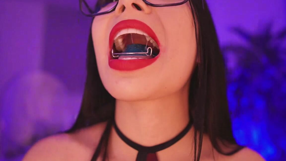 amberlee__ Fetish Mouth Retainer) 4K Manyvids