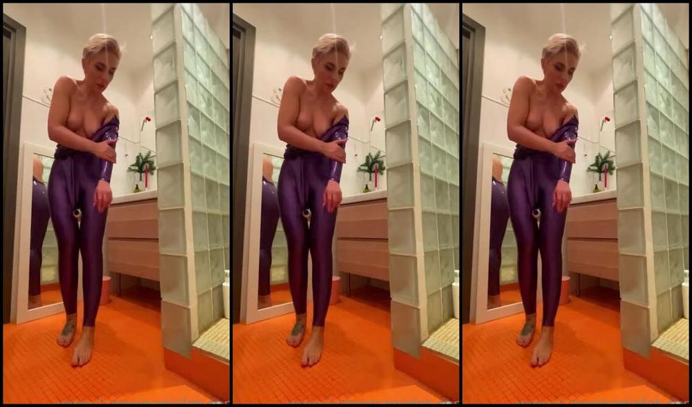 Katerina Piglet Nicknamed Katerinapiglet Femdom 01 10 2021 Onlyfans Video Why Did I Choose Such A Tight Catsuit For A Visit I Show You Everything