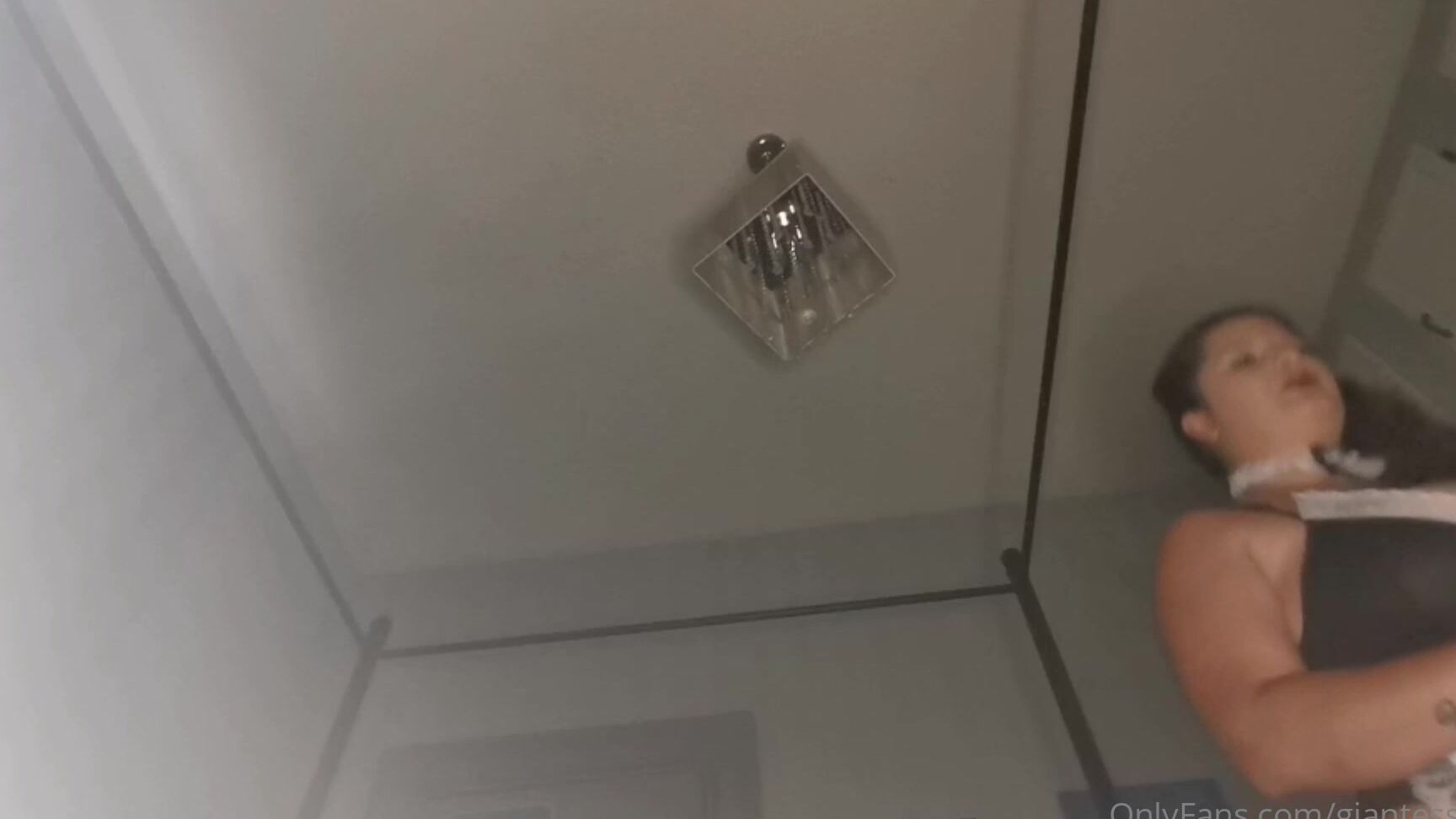 Giantessclips The Maid Starring Amber Amberlois For More Amber Visit Https Onlyfans Com Amberlois