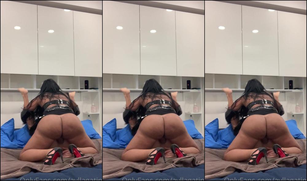 ayllagatina-30-10-2020-1166780667-in-this-slave-i-went-deep-at-each-punch-i-saw-his-desperate-look-at-the-immense-size-of-m