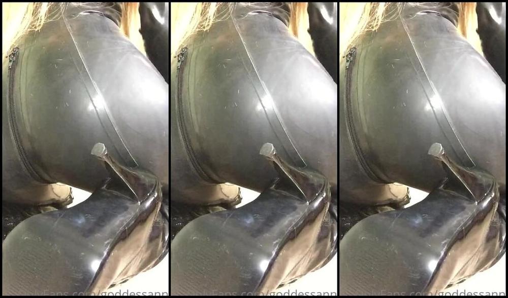 Goddess Anna Nicknamed Goddessanna Onlyfans Video 123 Yes I Want To Smother You Under Moya Sexy Latex Ass I Want To See Your Cage Twitch F4