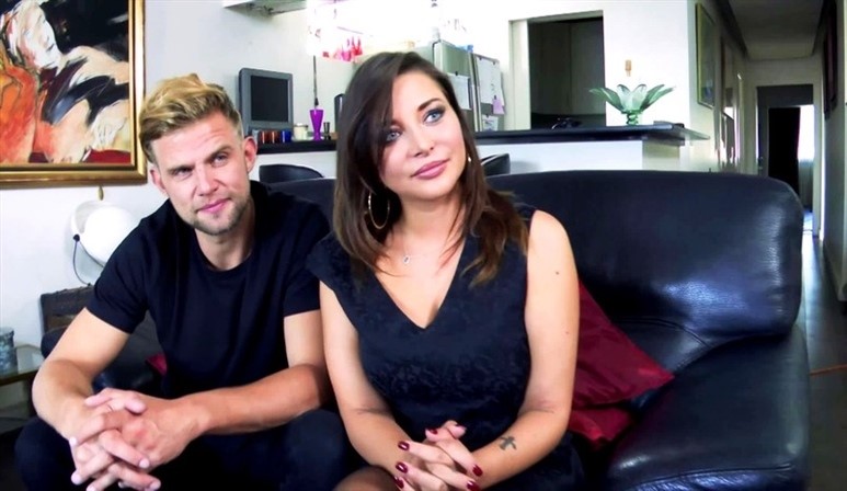 Brunette, Sex Toy, Amateur, Hardcore, Big tits, Blowjob, Shaved Anna. C'est une poupee qui dit toujours oui SiteRip