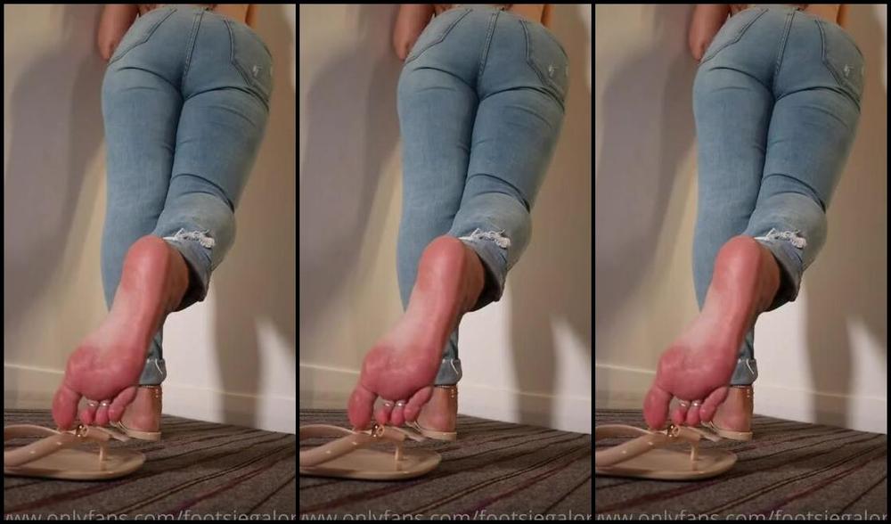 Footsiegalore Onlyfans Humpday In My Jeans And Cute Flip Flops Look At The Marks They Left On My Hot Pink Soles