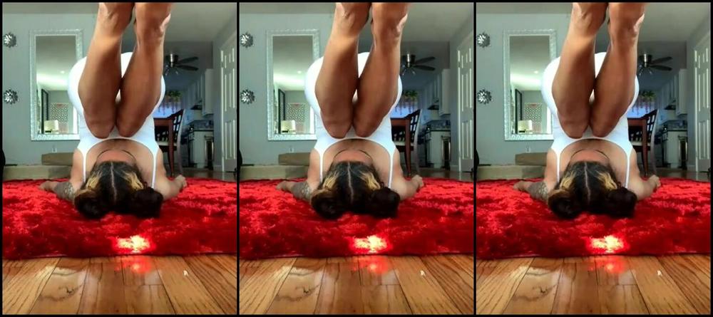 Crystalsinful Onlyfans Stream Started At 03122021 0558 Pm Yoga Stretch With Crystal