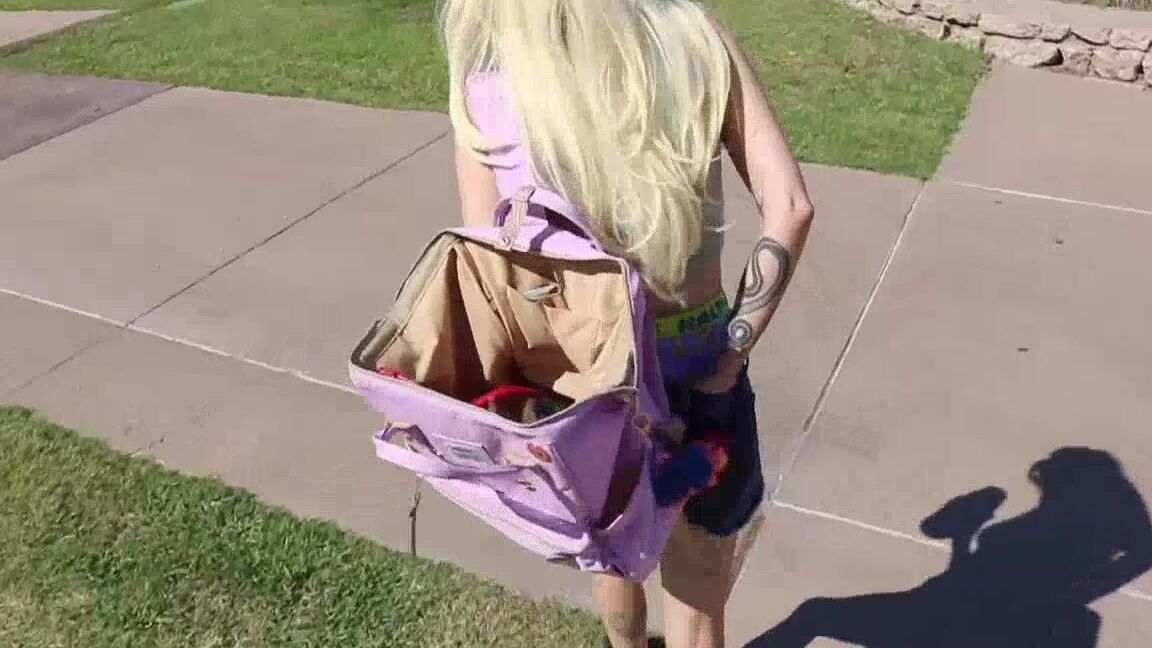 Lexi Dollface Public Messy Wedgie