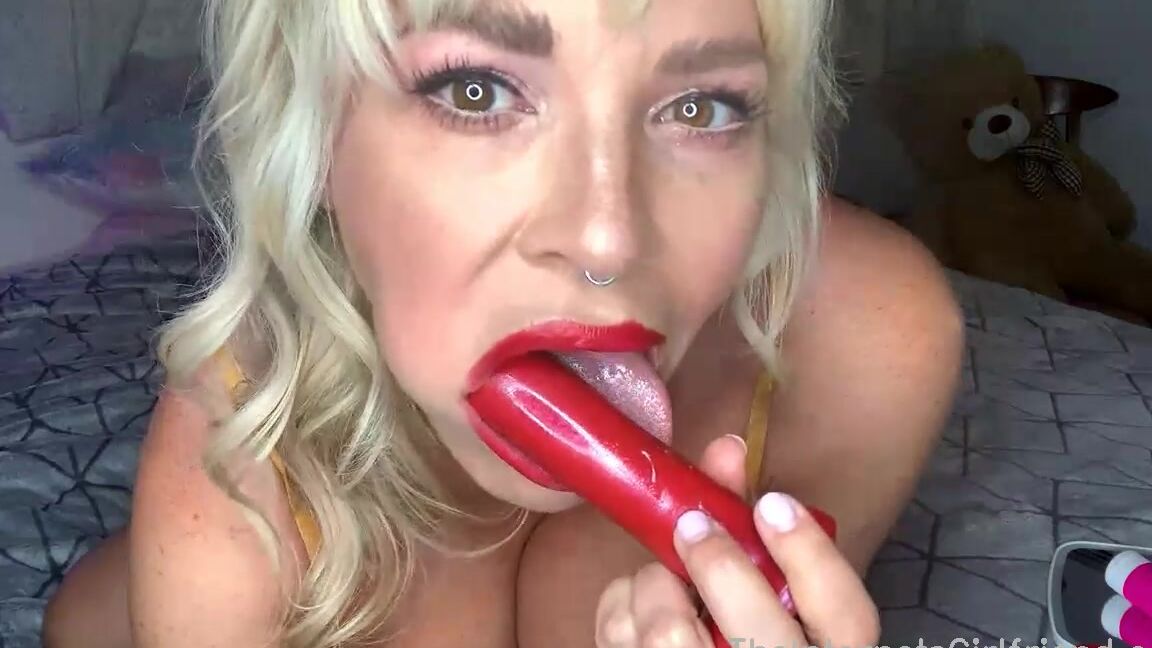 danadearmond-19-07-2020-555763235-stream-started-at-07-19-2020-01-59-am-the-internet-s-girlfriend-live-ask-me-anything-t