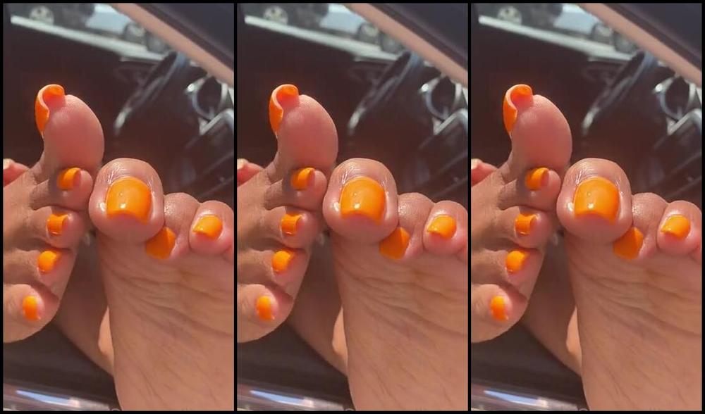 Queenjodiieetoes Aka Prettyfeetonly1800 Onlyfans If You Drive By An Saw This What Would You