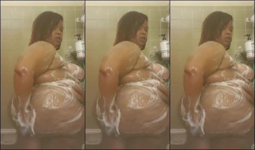 Shower, Shower Scenes, BBW, Ass Grabbing, Ass Fetish queenmarleyymar watchmewash ManyVids