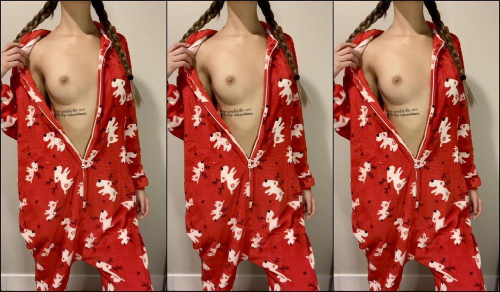 breeboo-23-11-2020-1301935852-just-a-little-fun-striptease-from-my-onesie-i-posted-on-friday