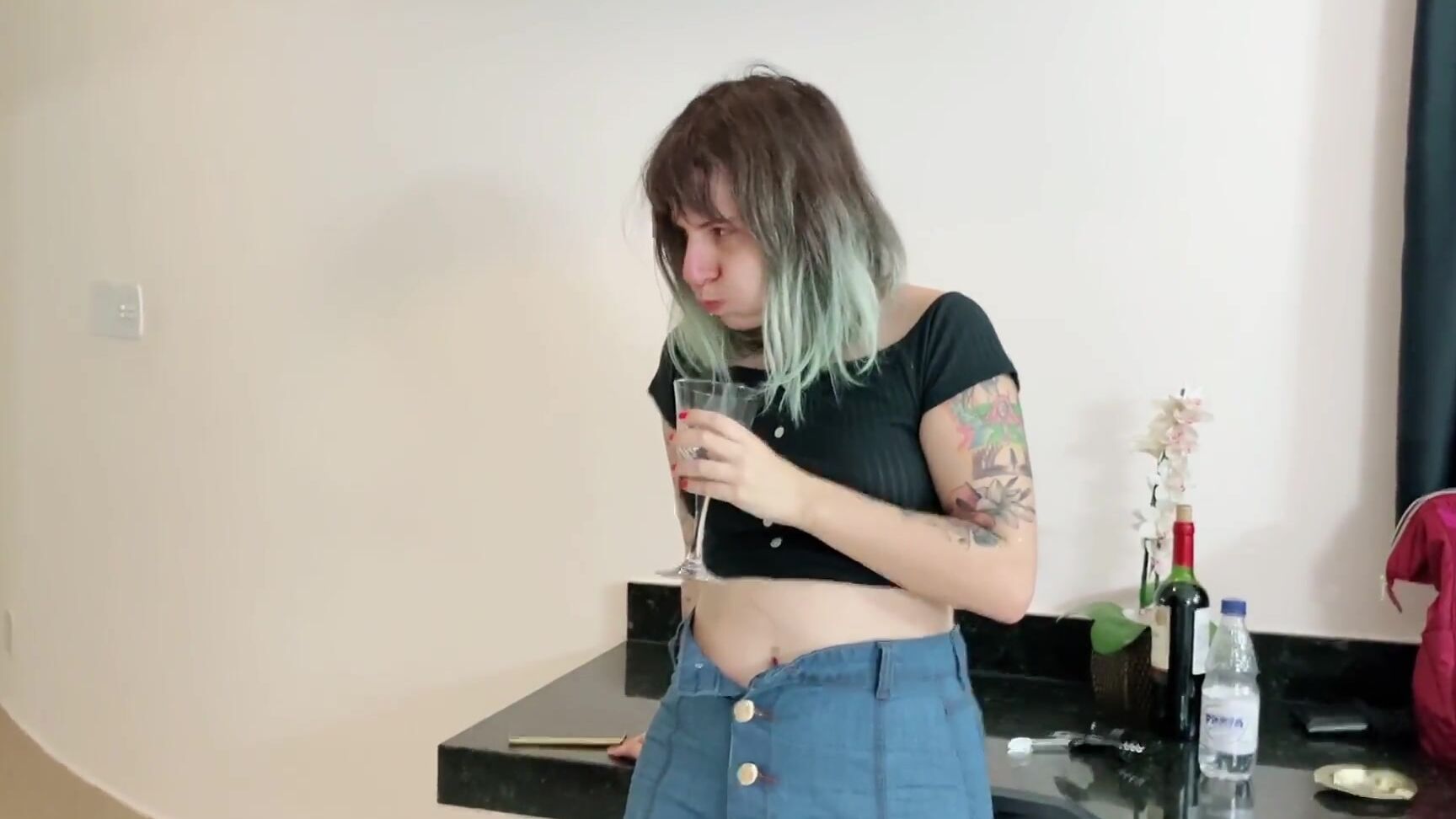 Bathtub Fetish, Jeans Fetish, Jeans/Pants Wetting, Pee, Role Play geting-soaked-in-long-jeans-skirt ManyVids