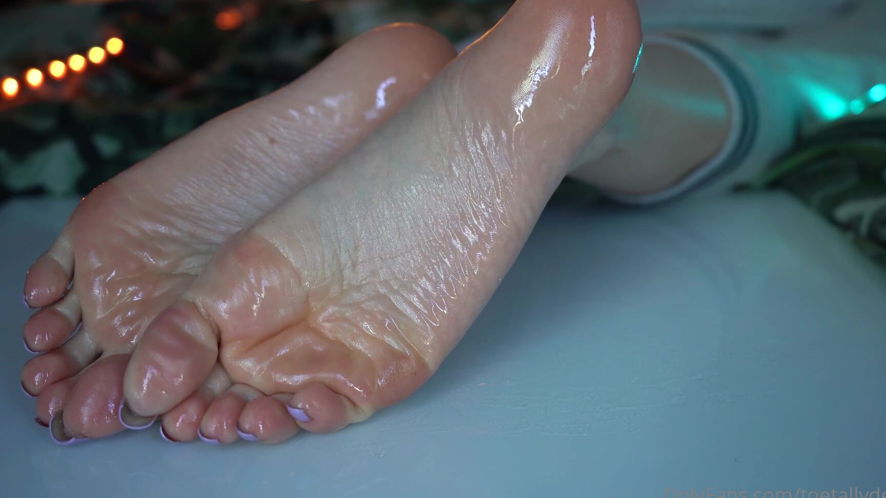 Toetallydevine Oily Lilac Toes