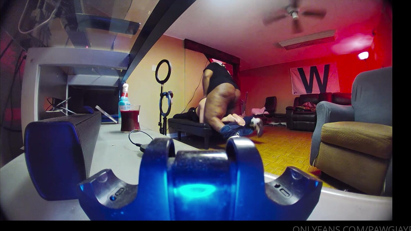 Pawgjayrose Plumber Came By And Thought He Was Cute So