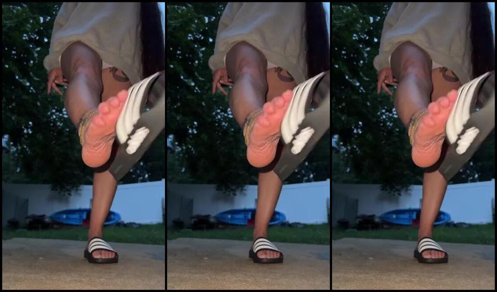 Soldmysolesforink Nicknamed Soldmysolesforink 08 18 2024 Onlyfans Video Golden Goddess Just Waiting For A Good Mouth To Shove These Toes Into