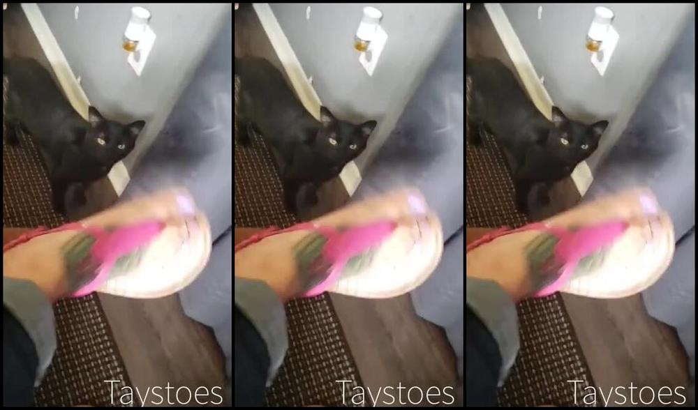 Tays Toes Nicknamed Taystoes 09 18 2020 Onlyfans Video Foot Vibratingshaking Custom I Did My Sandal Flops Against My Sole So Fast And Hard