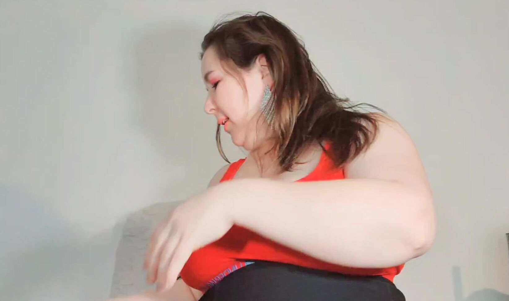 "Real_36_dd" hugeboobs, squirting, tittyfucking Tity fuck with squirting dildo Manyvids