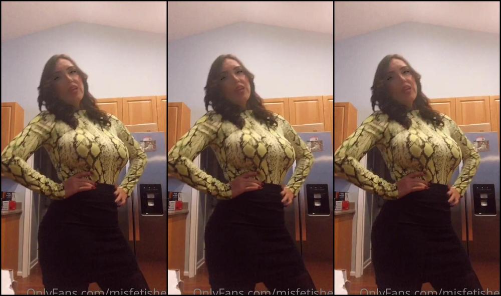 mjsfetishes-22-01-2021-2014596427-if-you-missed-my-live-broadcasts-from-the-day-i-was-on-set-for-club-dom-here-is-another-f