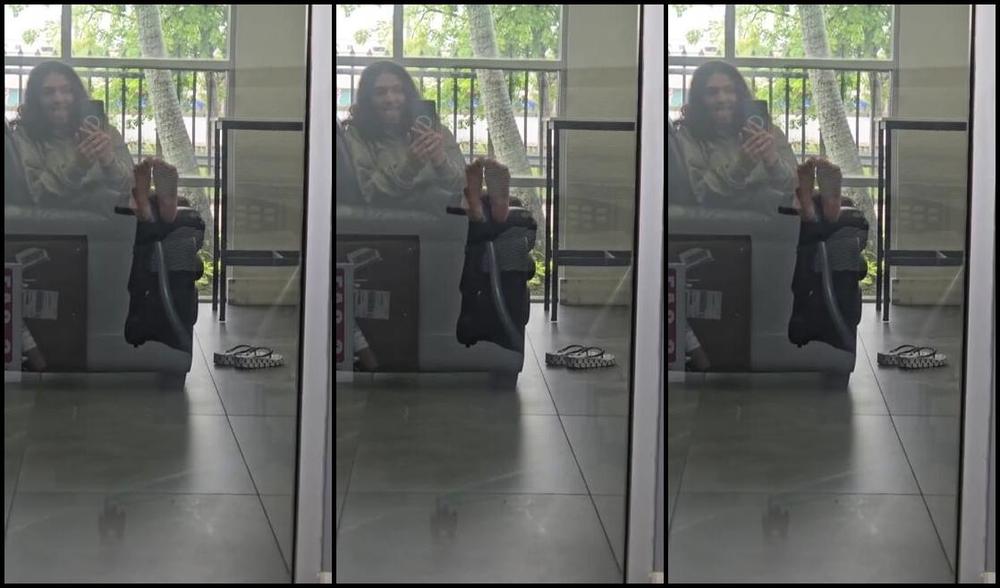 Goddess Nicole Aka Nicolesgoddesssoles Foot Fetish 11 02 2024 Onlyfans Video At The Tire Place Showing Off My Feet Am I Gonna Leave With Only A