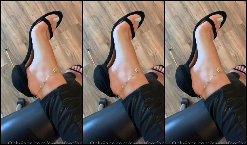 Sweetfeet2018 Nicknamed Sweetfeetfans Onlyfans I Couldn T Decide On Heels Today Or Bare Feet So You Get Both I Hope You Like It Xoxo