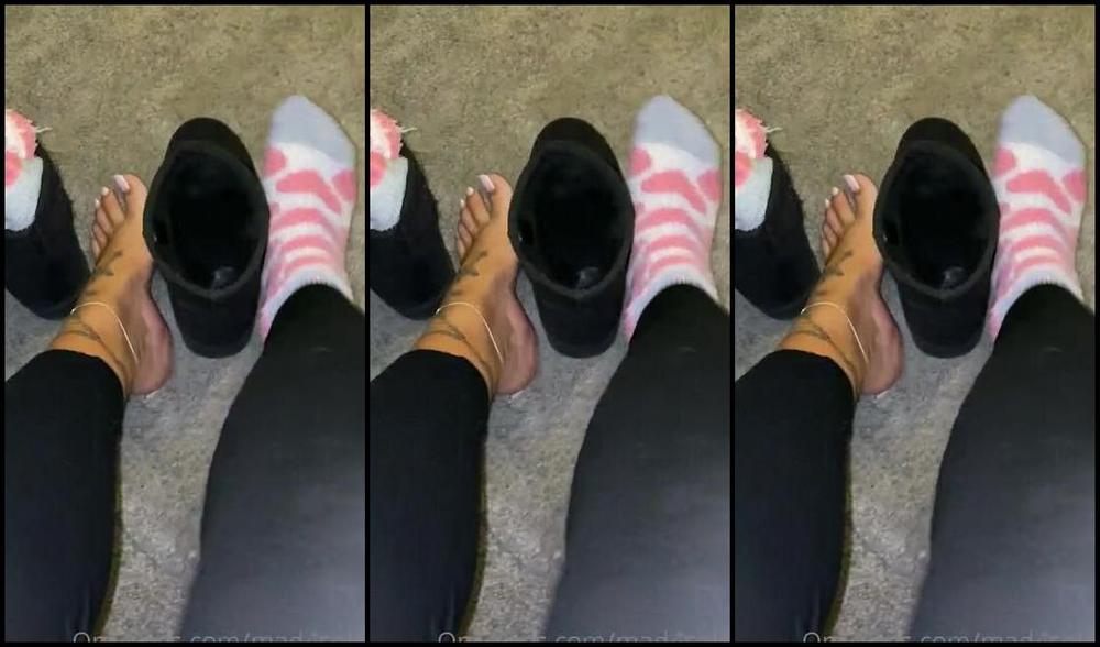 Msmaddy Aka Madsoles 1 Onlyfans Home From Work Sock Removal Look At Those Soles