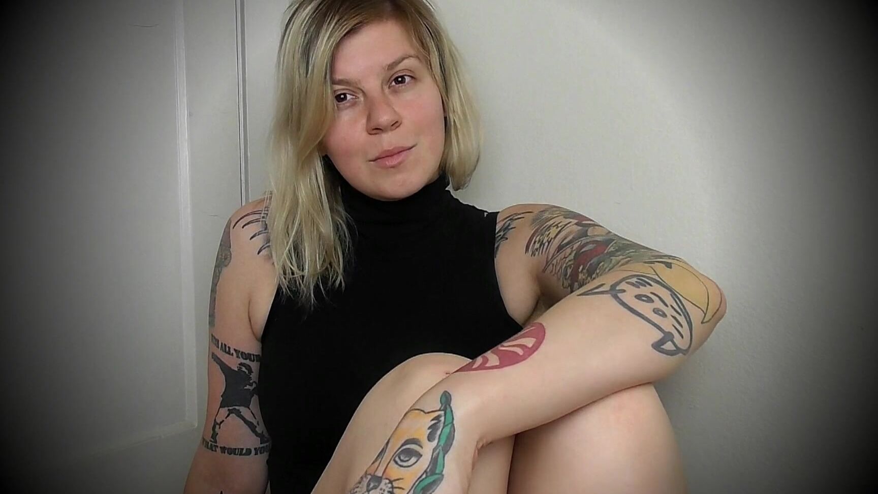 Farting, Femdom, Taboo, Mommy Roleplay, Domination the elle hell the comfort of mommys farts ManyVids