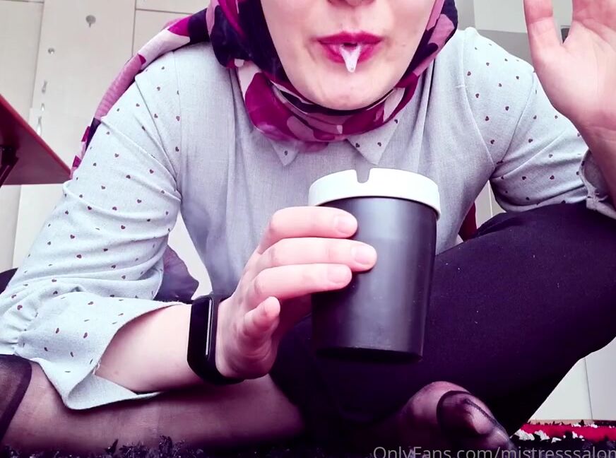 Queen Salome Onlyfans Normalde Sigara Imiyorum Ama Iip Byle Dumanl Bir Video Ekmek Istedim Sende O Dumanl Nefesimip