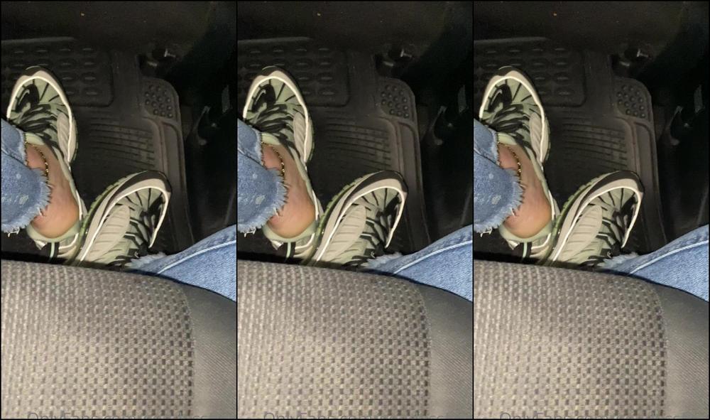 Goddessfendi 1140330013 10 26 2020 My Uber Driver Was Looking