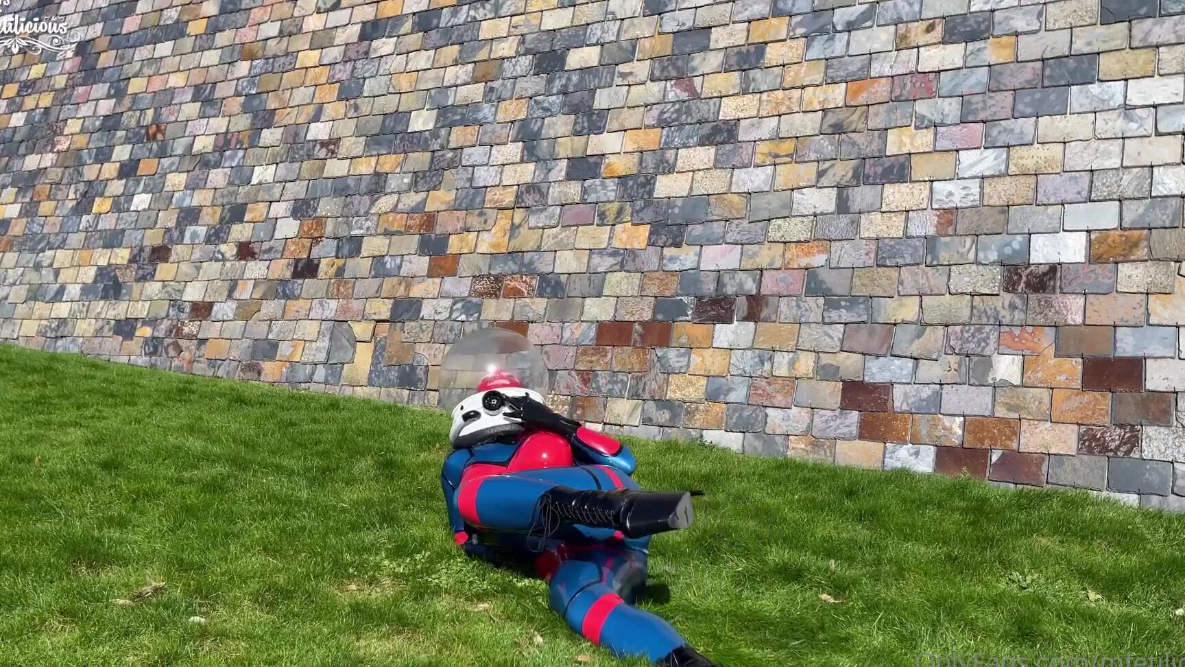 Mfetilicious Behind The Scenes Of My Outdoor Shooting With Ligatio Wearing My Space Agent Outfit