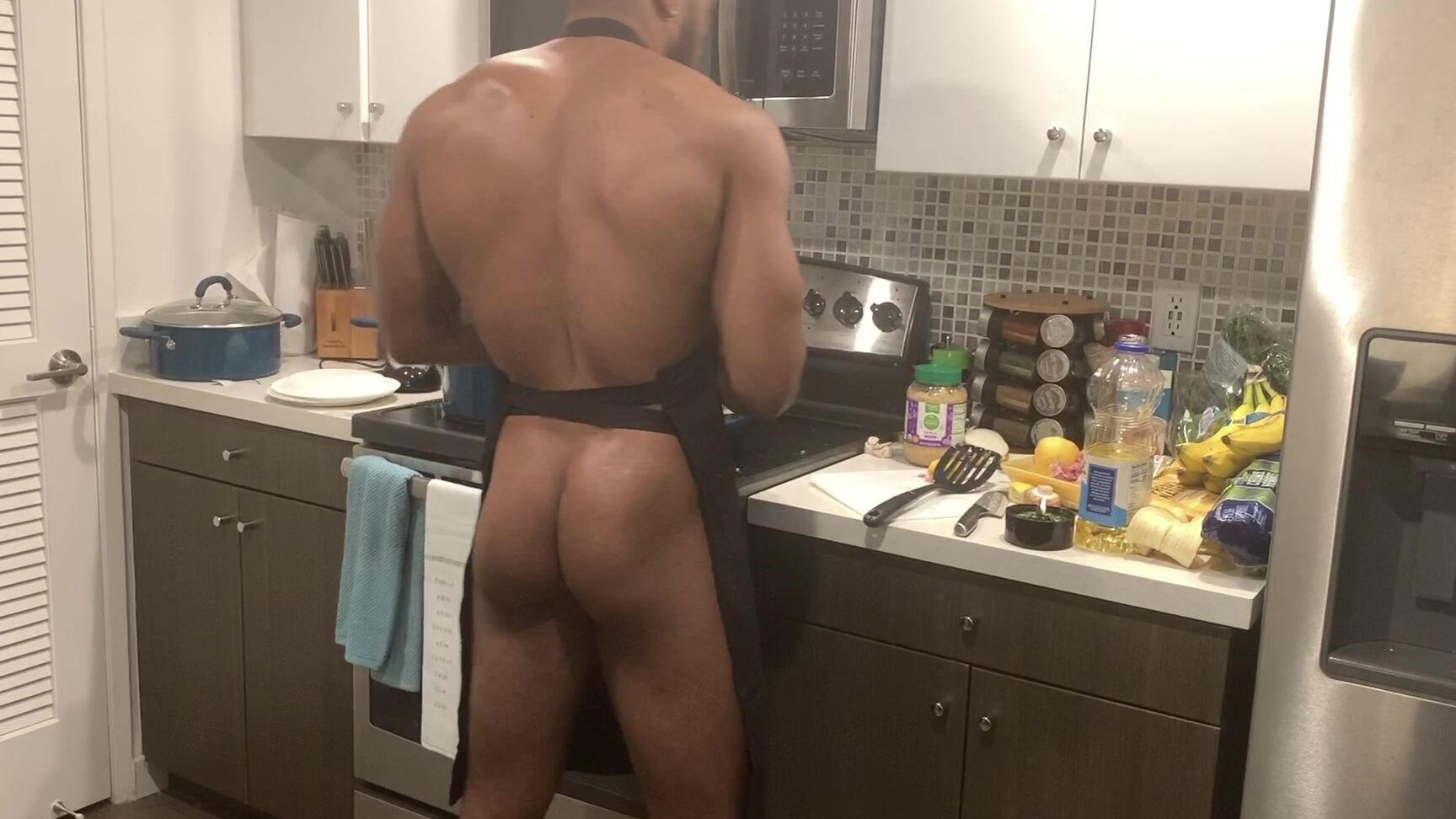 BBC,Big Boobs,Cooking,Doggystyle,Interracial yourboyfcisco cooking and fucking ManyVids