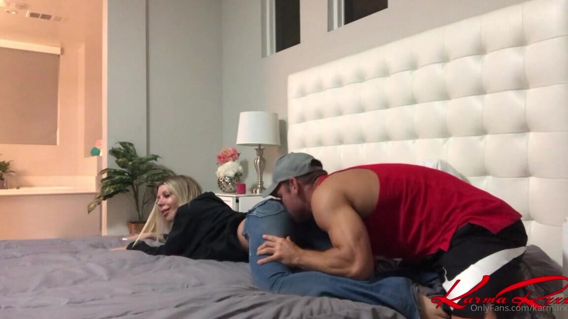 karmarx-15-12-2019-105027038-heres-a-little-teaser-for-what-coming-to-ur-dms.-getting-my-guts-beatin-in-by-the-studl