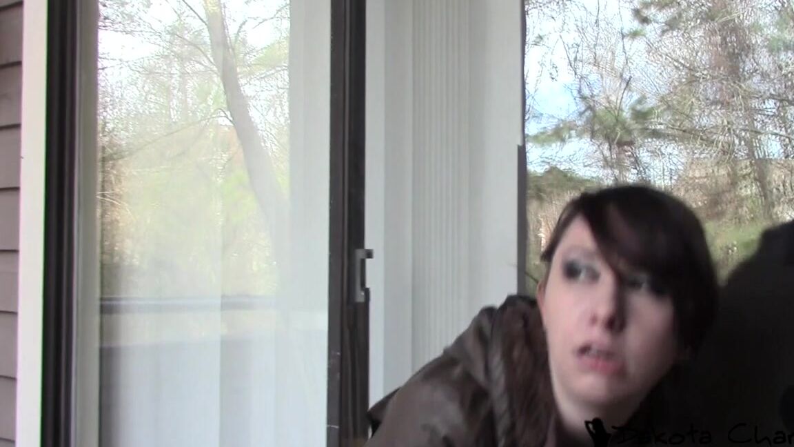 Dakotacharmsxxx Trapped Outside