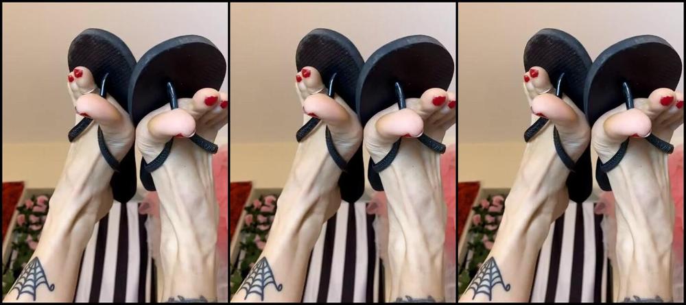 Catprincessfeet Onlyfans Something About These Flipflops And The Red Polish 13