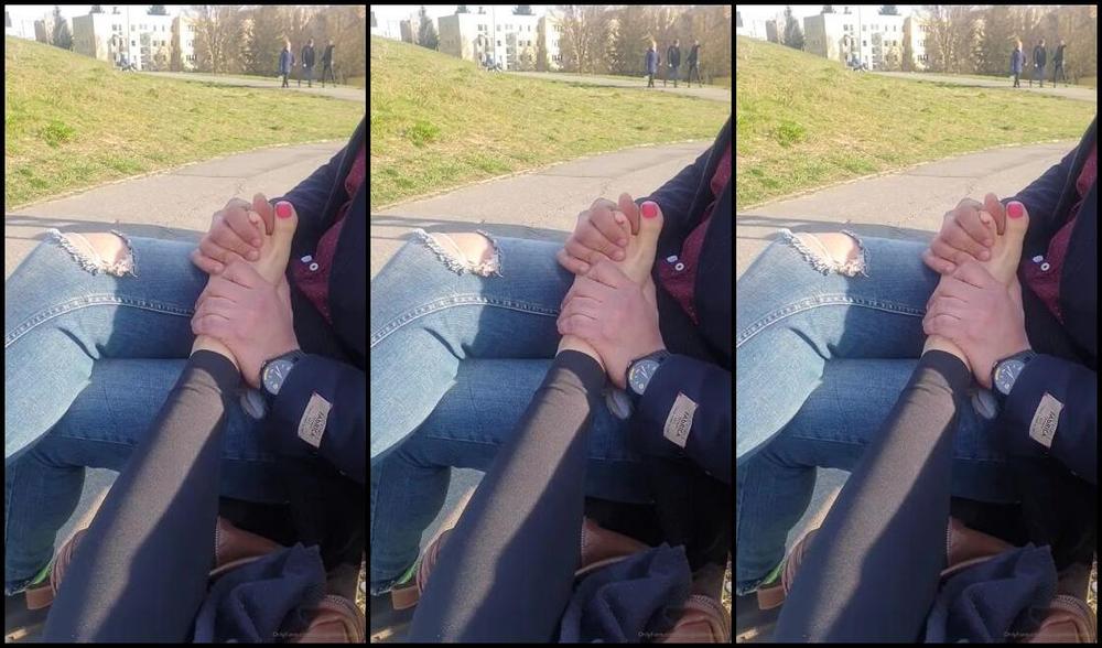 Yourgoddessanna51K Nicknamed Yourgoddessanna1 03 21 2020 Onlyfans Video Going To The Park For A Nice Walk Also To Me Et My Bitch For Public Tcf