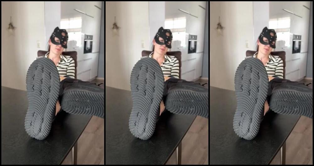 Socksfeet Misstress Nina Onlyfans 09 24 2023 Today My Worn Out Black Socks Enjoy My Chair Bondage Video Or Just My Black